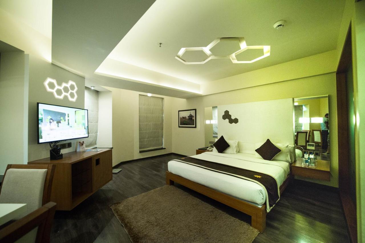 The Gold Beach Resort Daman Ngoại thất bức ảnh
