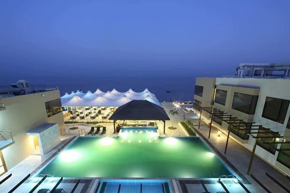 The Gold Beach Resort Daman Ngoại thất bức ảnh
