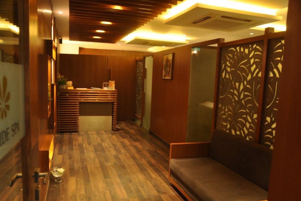 The Gold Beach Resort Daman Ngoại thất bức ảnh