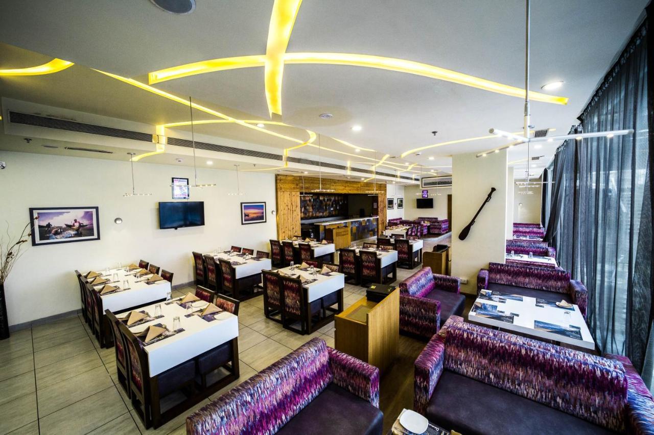 The Gold Beach Resort Daman Ngoại thất bức ảnh