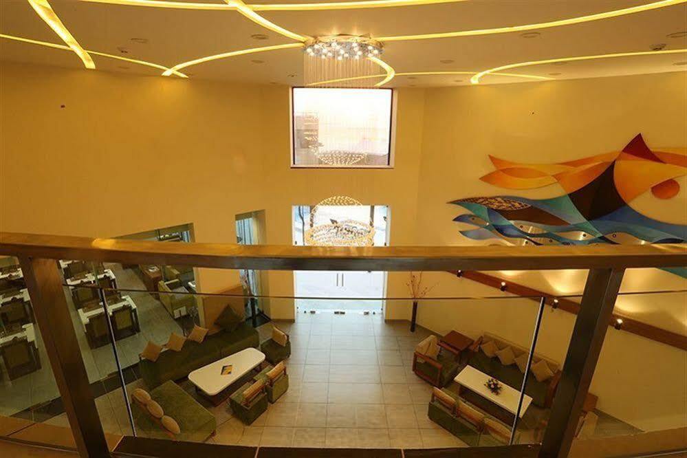 The Gold Beach Resort Daman Ngoại thất bức ảnh
